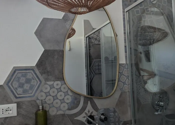 La Porta Dell'eden Sopra بيت ضيافة